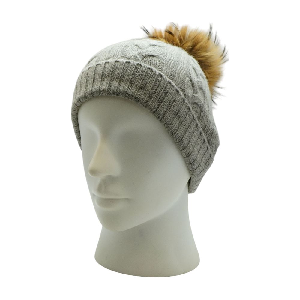 Gray Beanie – Unclaimed Baggage