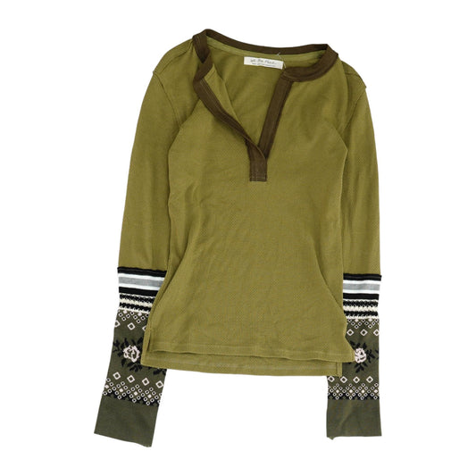 Green Solid V Neck Knit Top