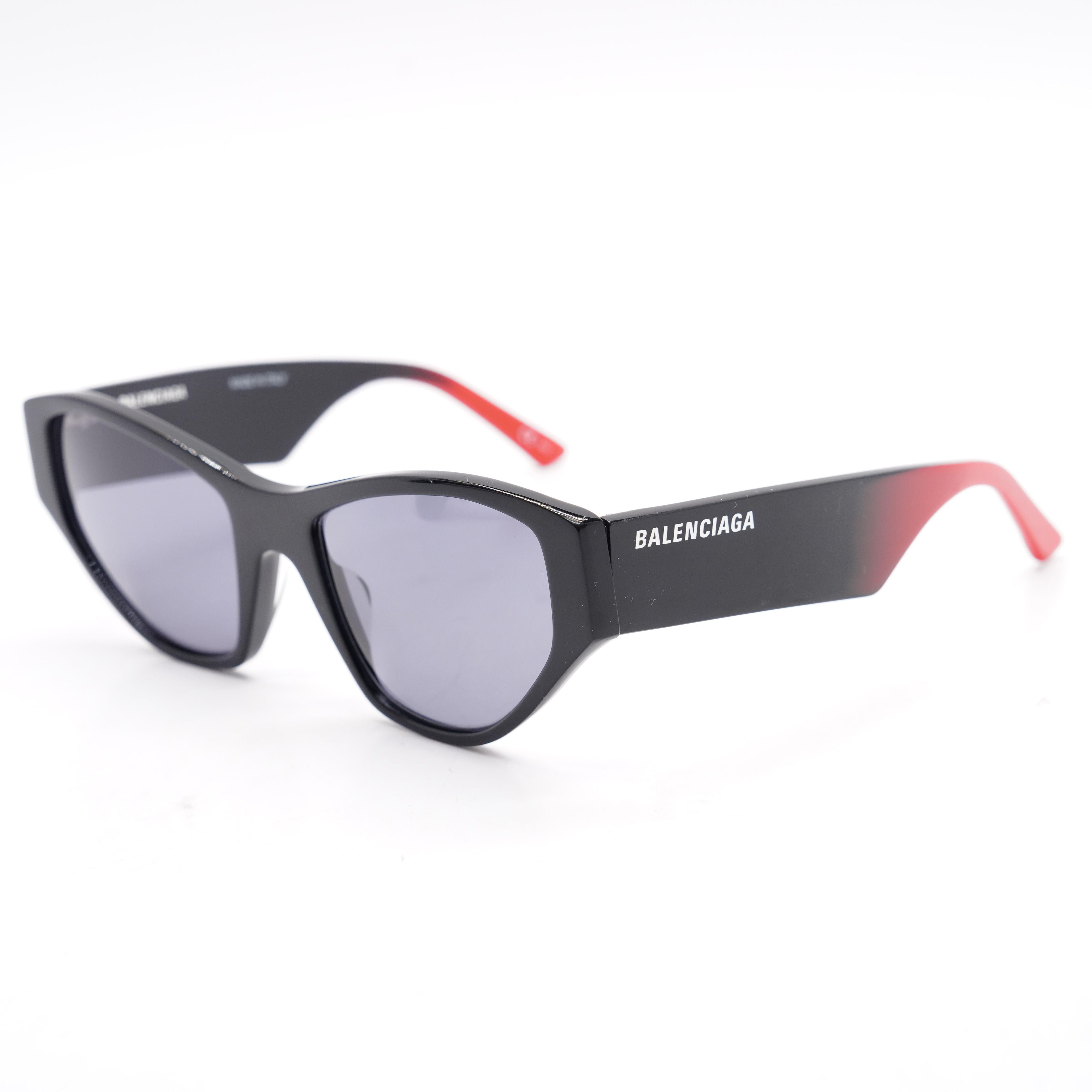Black BB0097S Cat Eye Sunglasses – Unclaimed Baggage