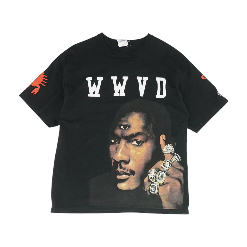 Black Graphic T-Shirt – Unclaimed Baggage