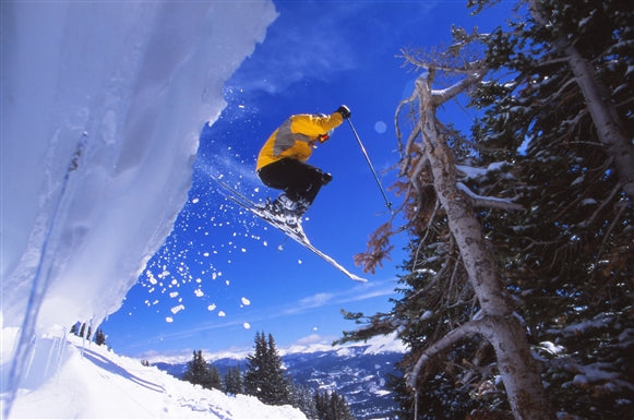 10 Best Ski Spots in America
