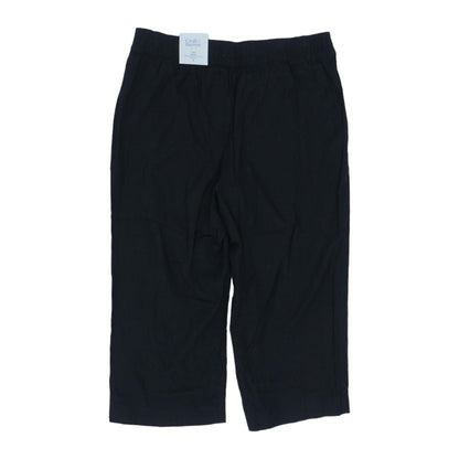 Black Solid Capri Pants