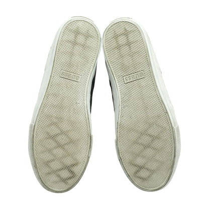 Black Low Top Athletic Shoes