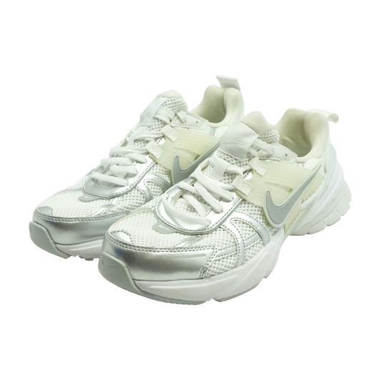 V2K Run White Low Top Athletic Shoes