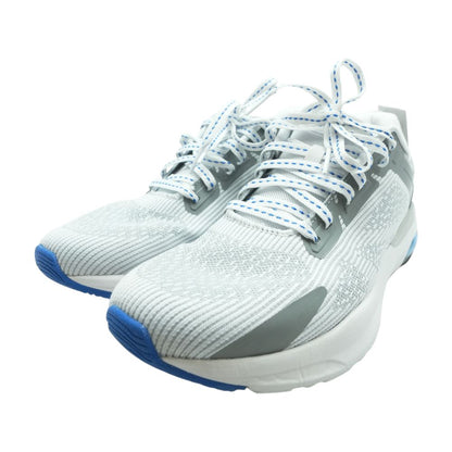 02 Air White Low Top Athletic Shoes