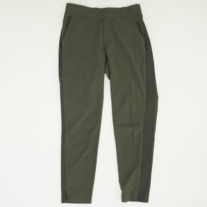 Green Solid Capri Pants