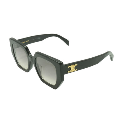 Black CL40239F Oversized Sunglasses
