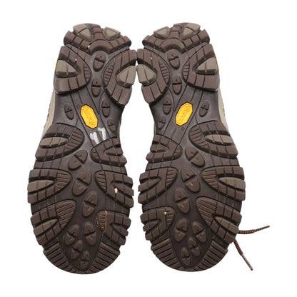 Gray Low Top Athletic Shoes