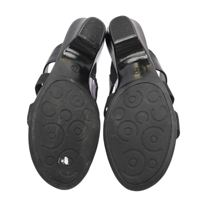 Black Wedged Sandals