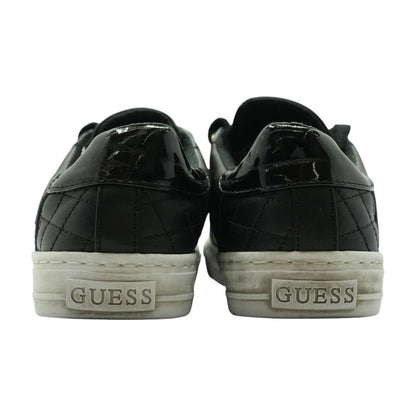 Black Low Top Athletic Shoes