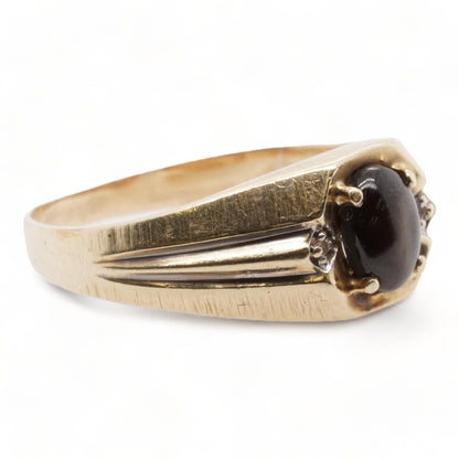 14K Gold Oval Black Stone With Diamond Chips Band