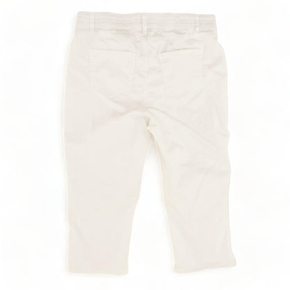White Solid Capri Pants