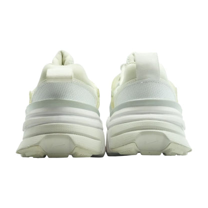 V2K Run White Low Top Athletic Shoes
