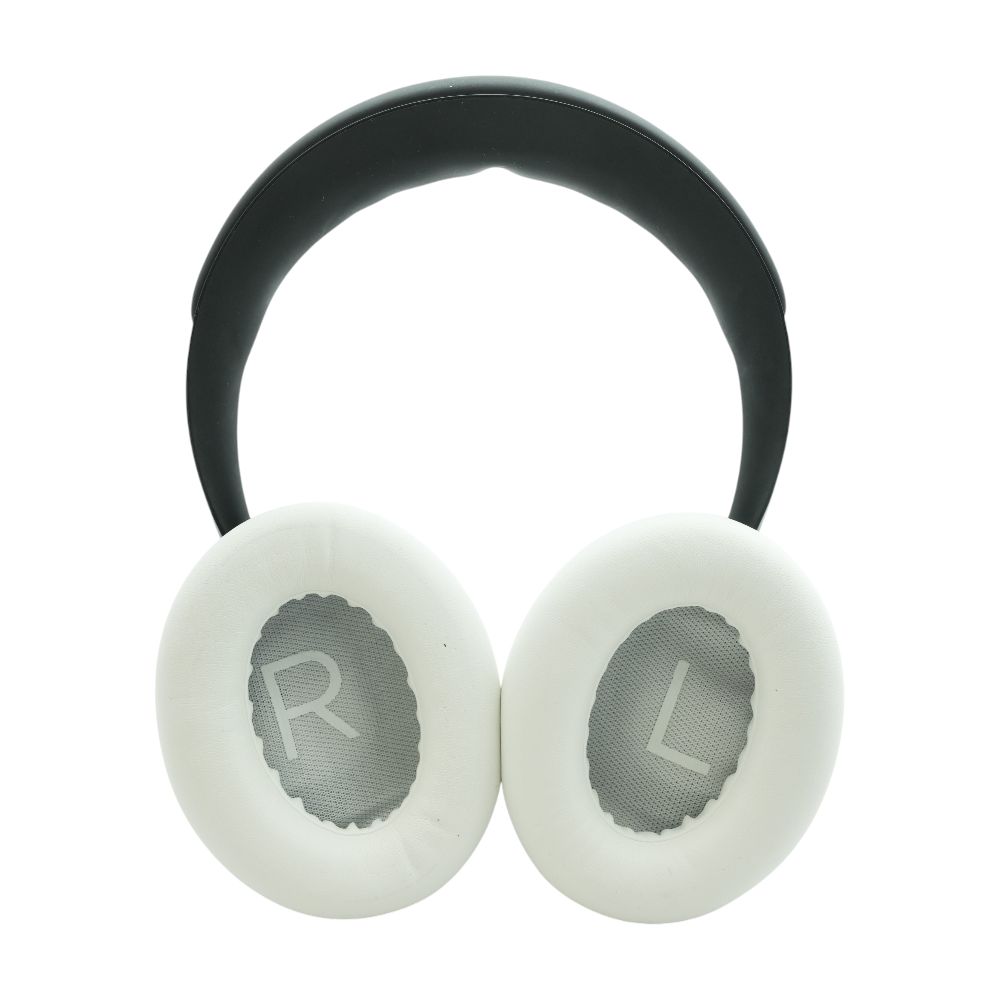 Black Noise Cancelling 700 Headphones With White Earpads