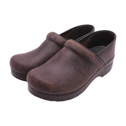 Brown Clog