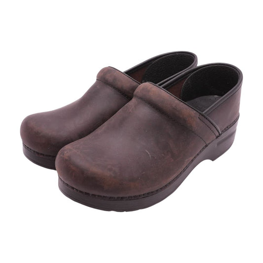 Brown Clog