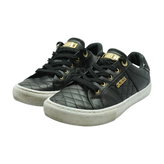 Black Low Top Athletic Shoes