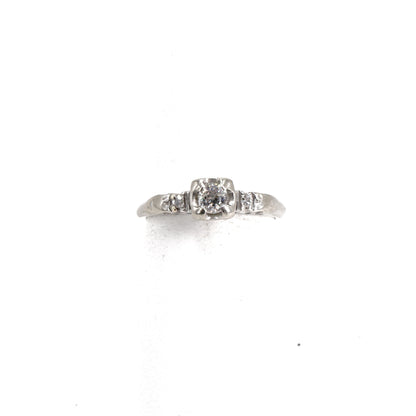 14K White Gold Vintage Round Diamond Engagement Ring