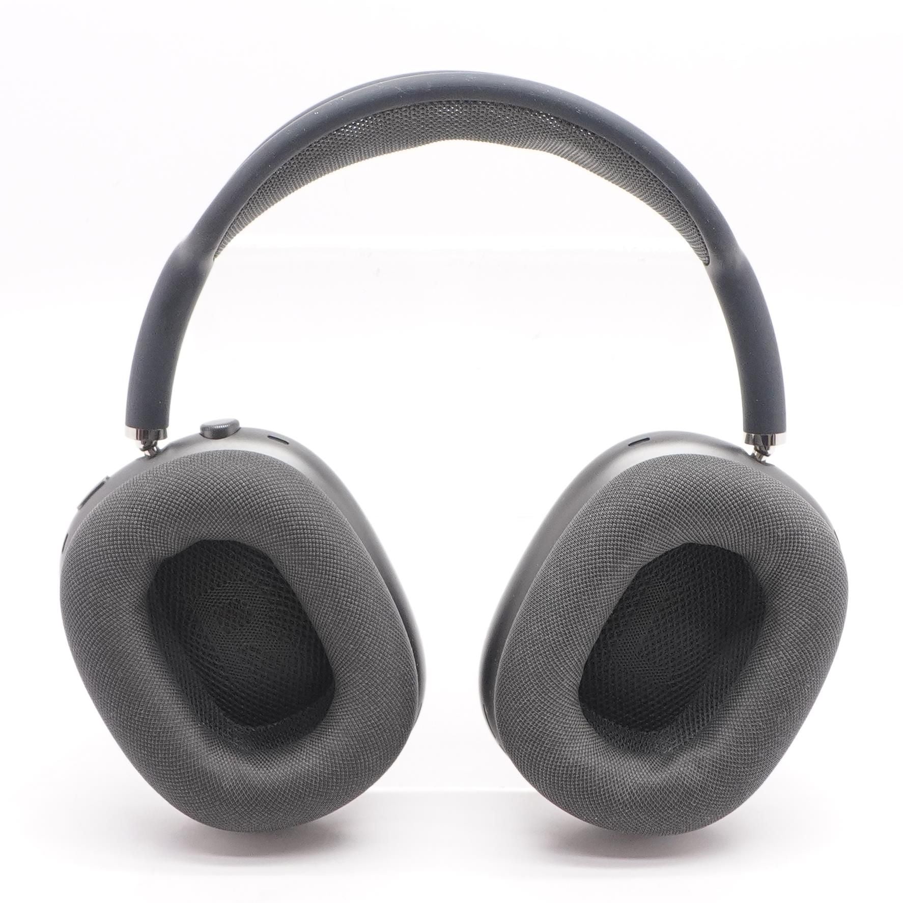 Space Gray AirPods Max – Unclaimed Baggage