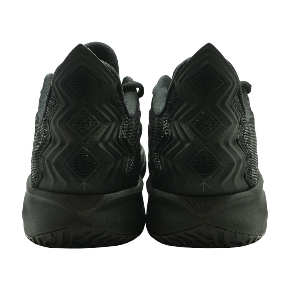 Anta Kai 2 Black Low Top Athletic Shoes – Unclaimed Baggage