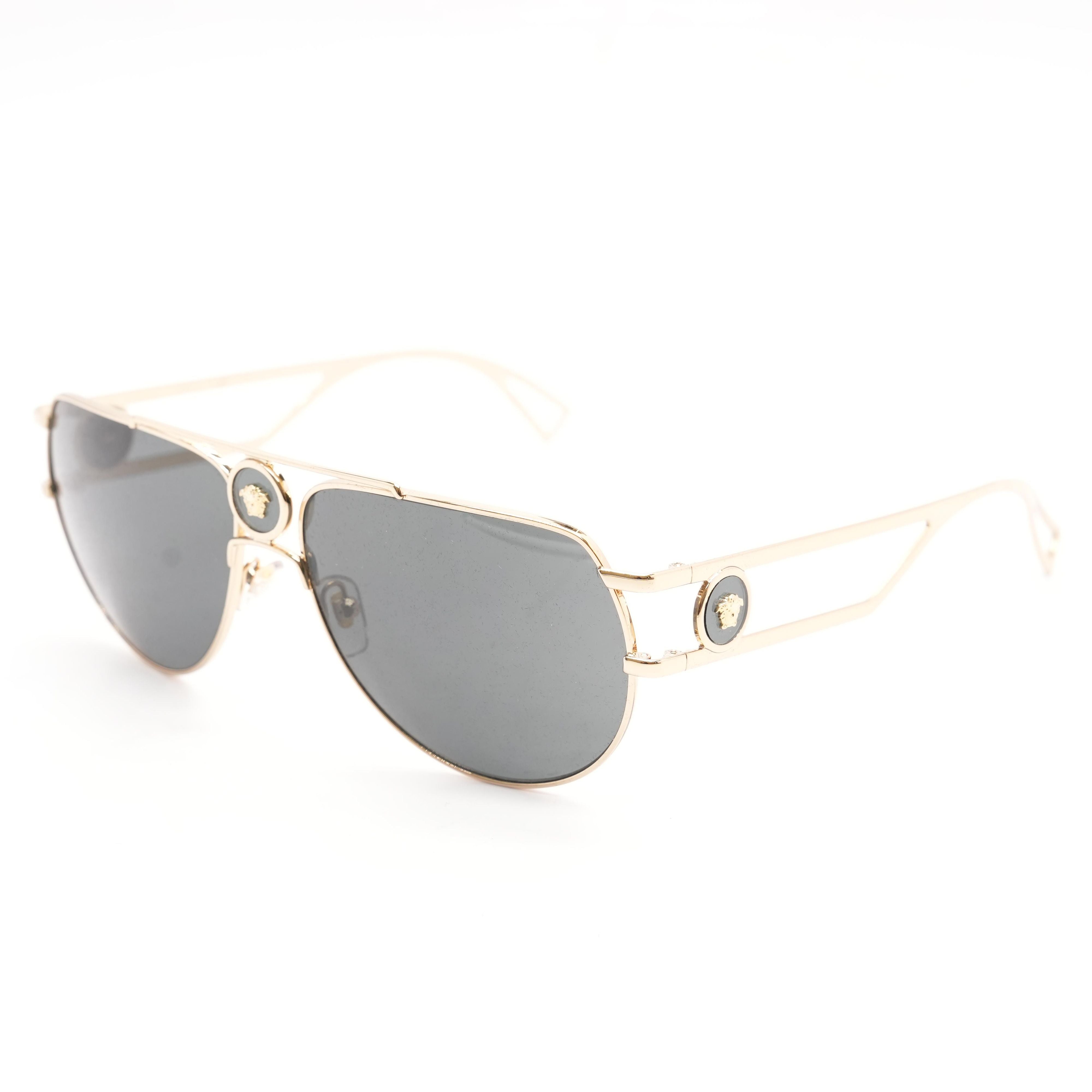 Levi's® 62mm Metal Aviator Sunglasses