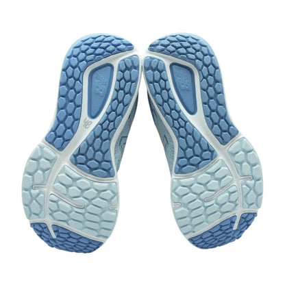 680 Blue Low Top Athletic Shoes