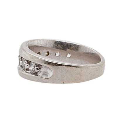 14K White Gold Round Diamond Band