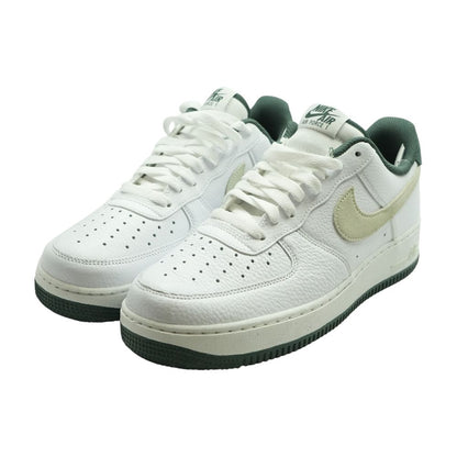 Air Force 1 Low '07 V8 White and Green Low Top Athletic Shoes