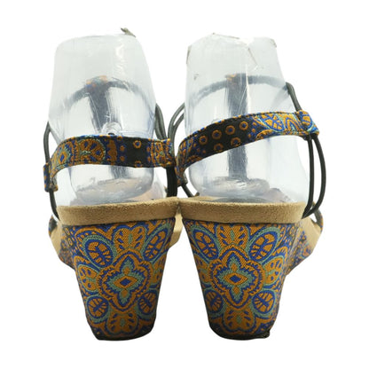 Black Wedged Sandals