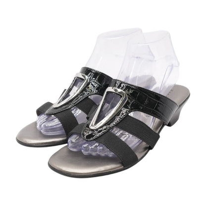 Black Wedged Sandals