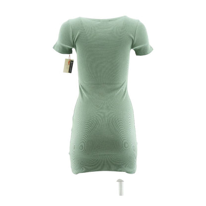 Green Solid Midi Dress