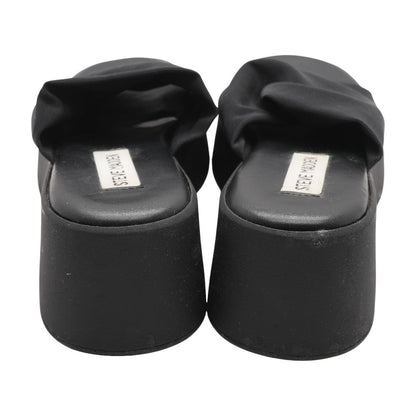 Black Wedged Sandals