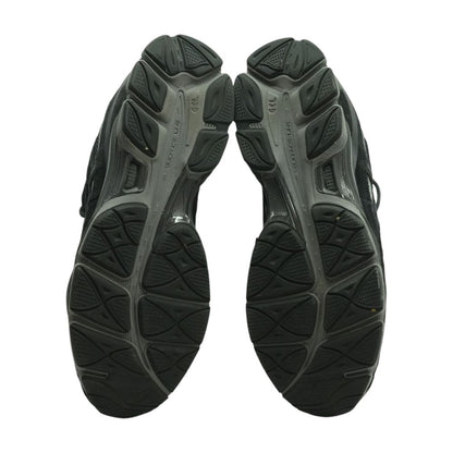 Graphite Grey Black Low Top Athletic Shoes