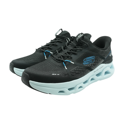 Black Low-Top Athletic Shoes