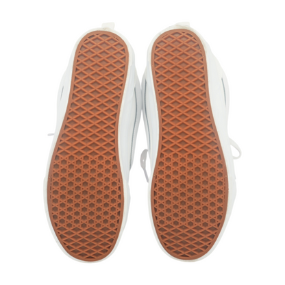 Knu Skool Low-Top Athletic Shoes