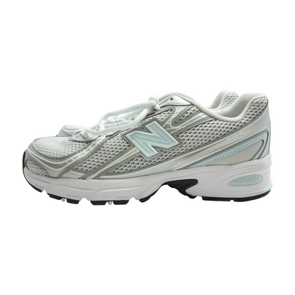 740 Low-Top Athletic Shoes