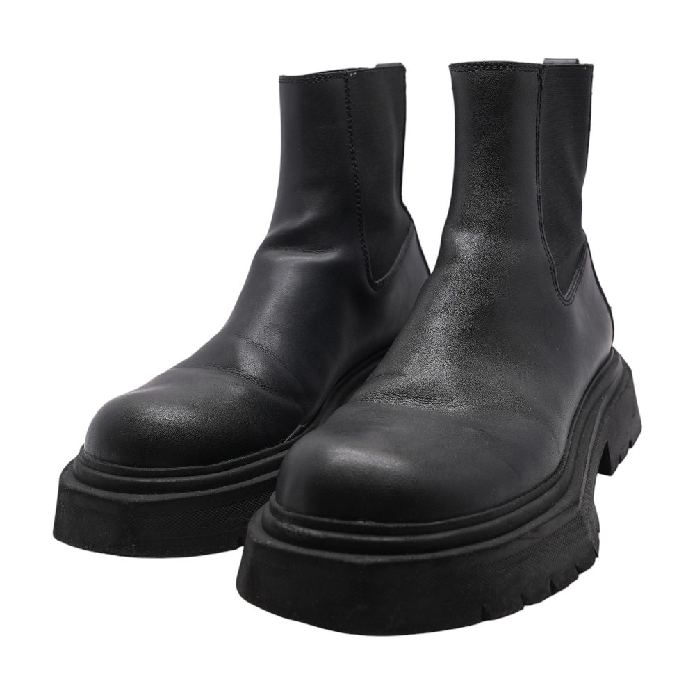 Black Fashion Boots – Unclaimed Baggage
