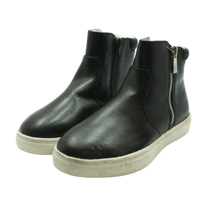 Black Boots