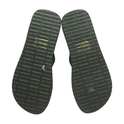 Black Flip Flop Sandals