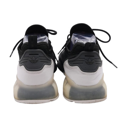 Black Low Top Athletic Shoes