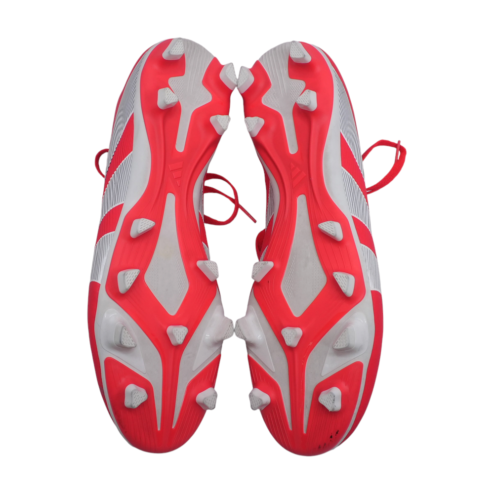 Predator Club Cleats