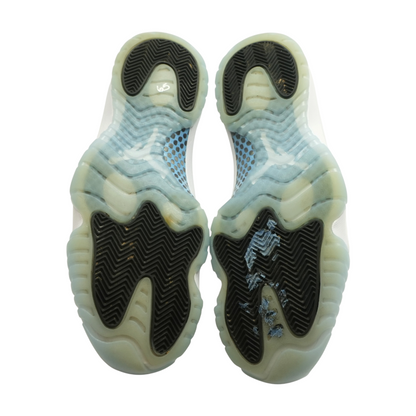 Jordan 11 Retro High-Top Athletic Shoes