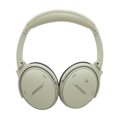 White Smoke QuietComfort Noise Cancelling Headphones With Black Earpads