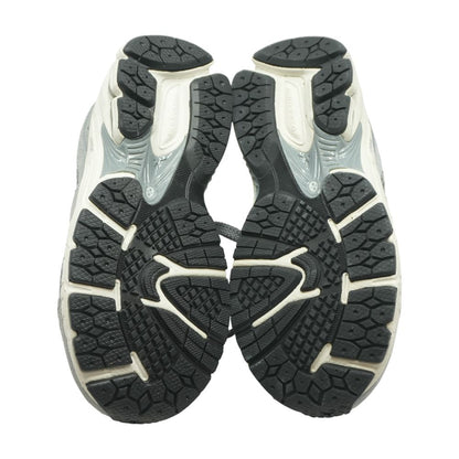 2002R Gray Athletic Shoes