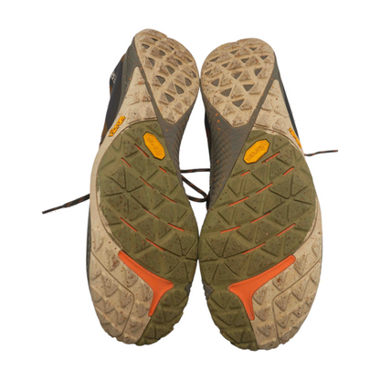 Fly Strike Low-Top Athletic Shoes