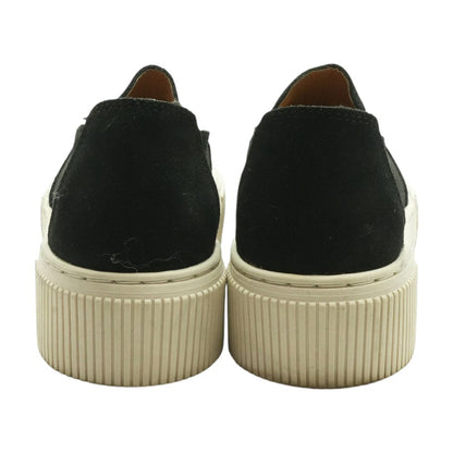 Black Flats