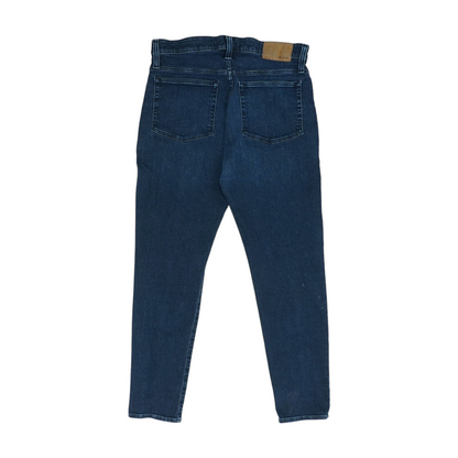 Athletic Jeans