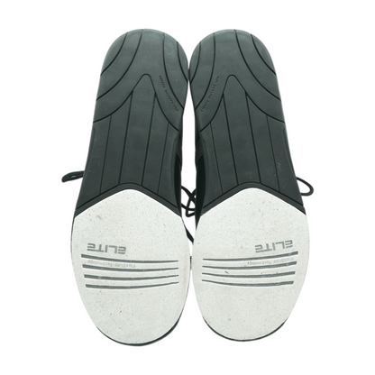 Black Low-Top Athletic Shoes