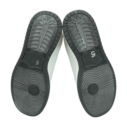 Kathy Low-Top Athletic Shoes