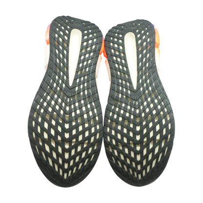 Float Zig Low-Top Athletic Shoes